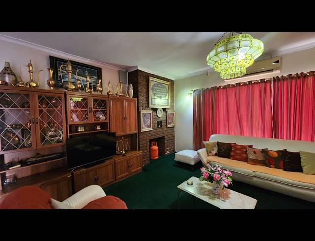 4 BEDROOM FREESTANDING FOR SALE IN RAISETHORPE